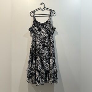 L’Atelier Black and White Floral Lace Midi Dress